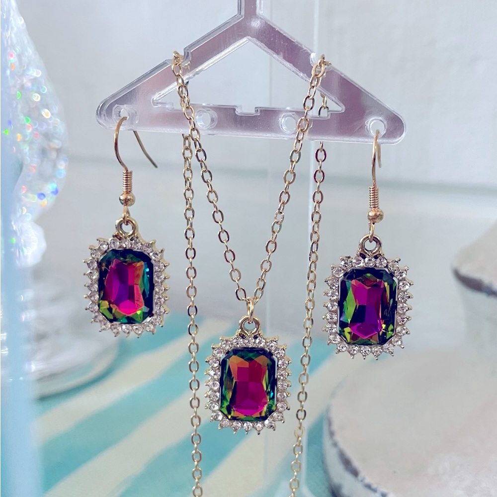 Necklace and Earrings set